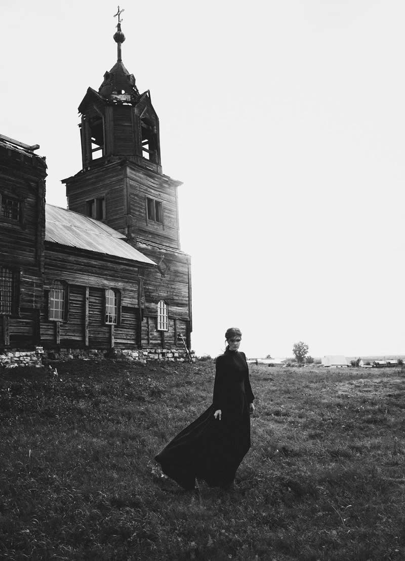 Light, Shadow, Soul: 33 Award-Winning Black and White Photos Celebrated in 2026 67 Vika Plisikova, Russian Federation - 35 Photography Awards Winners