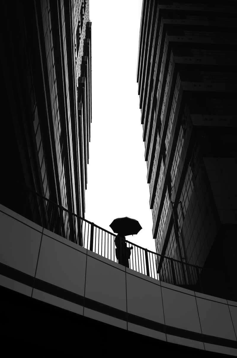 Black and White Street Photography by Sinya