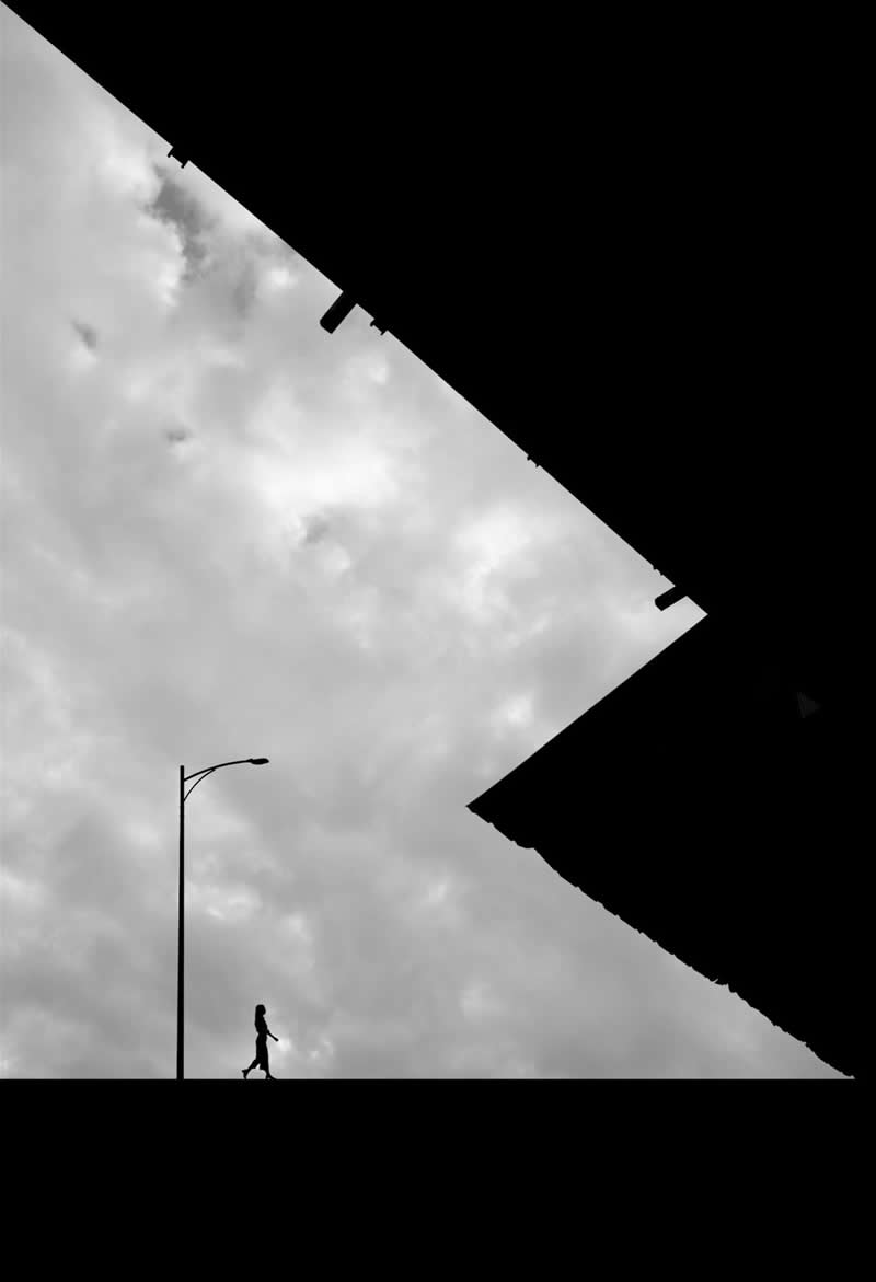 Black and White Street Photography by Sinya