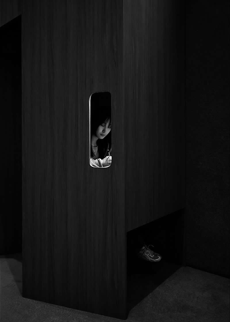 Black and White Street Photography by Sinya
