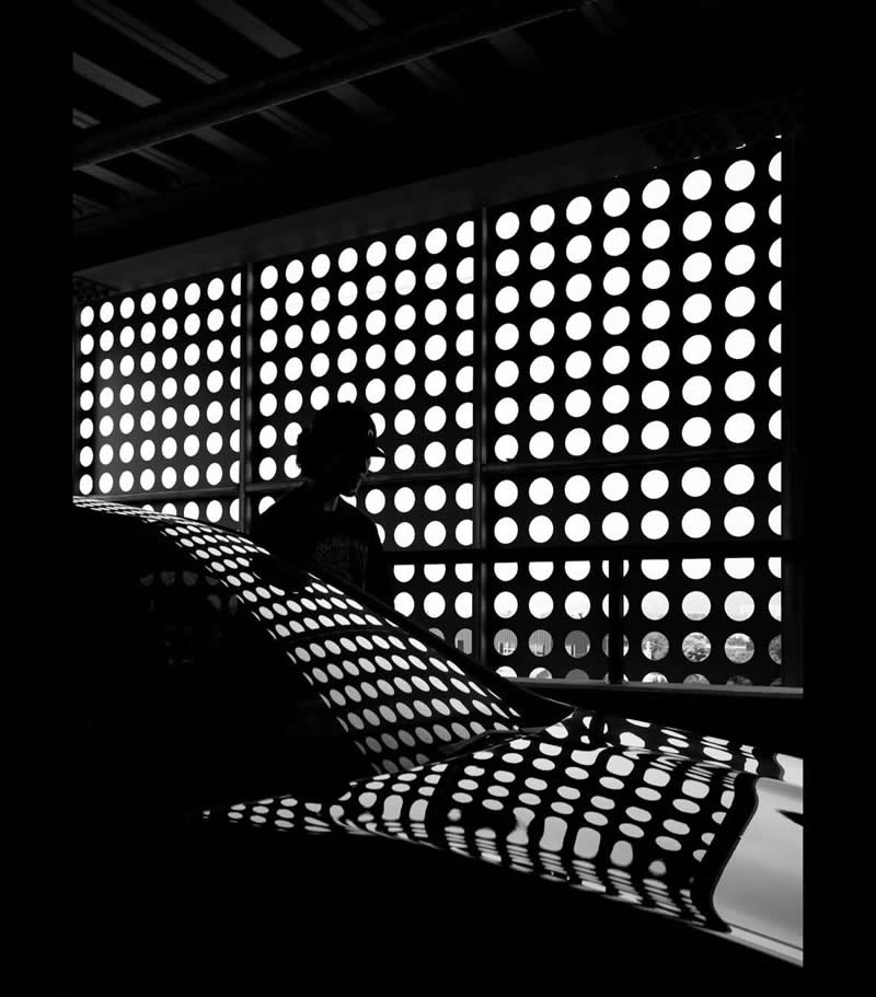 Black and White Street Photography by Sinya