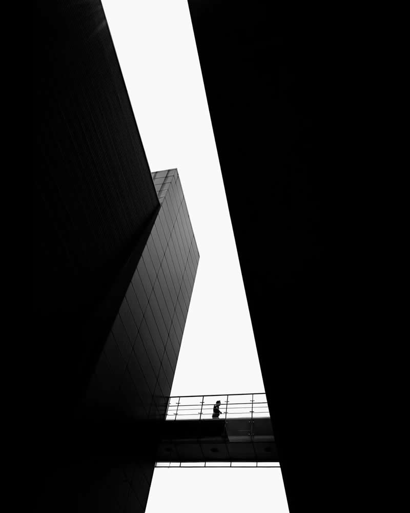 Black and White Street Photography by Sinya