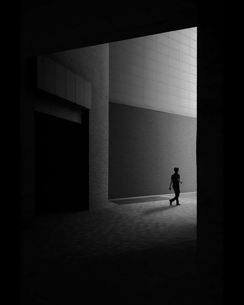 Black and White Street Photography by Sinya