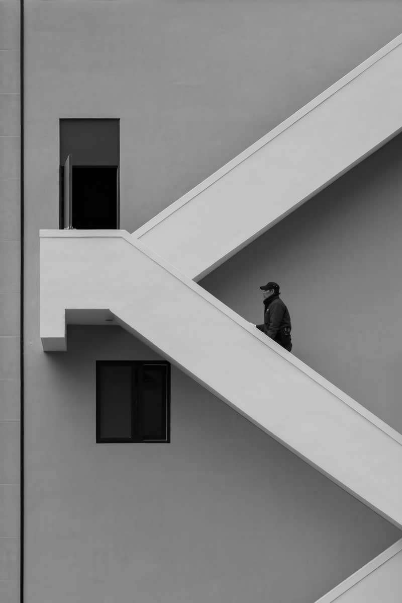 Black and White Street Photography by Sinya