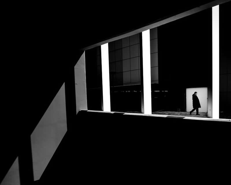 Black and White Street Photography by Sinya