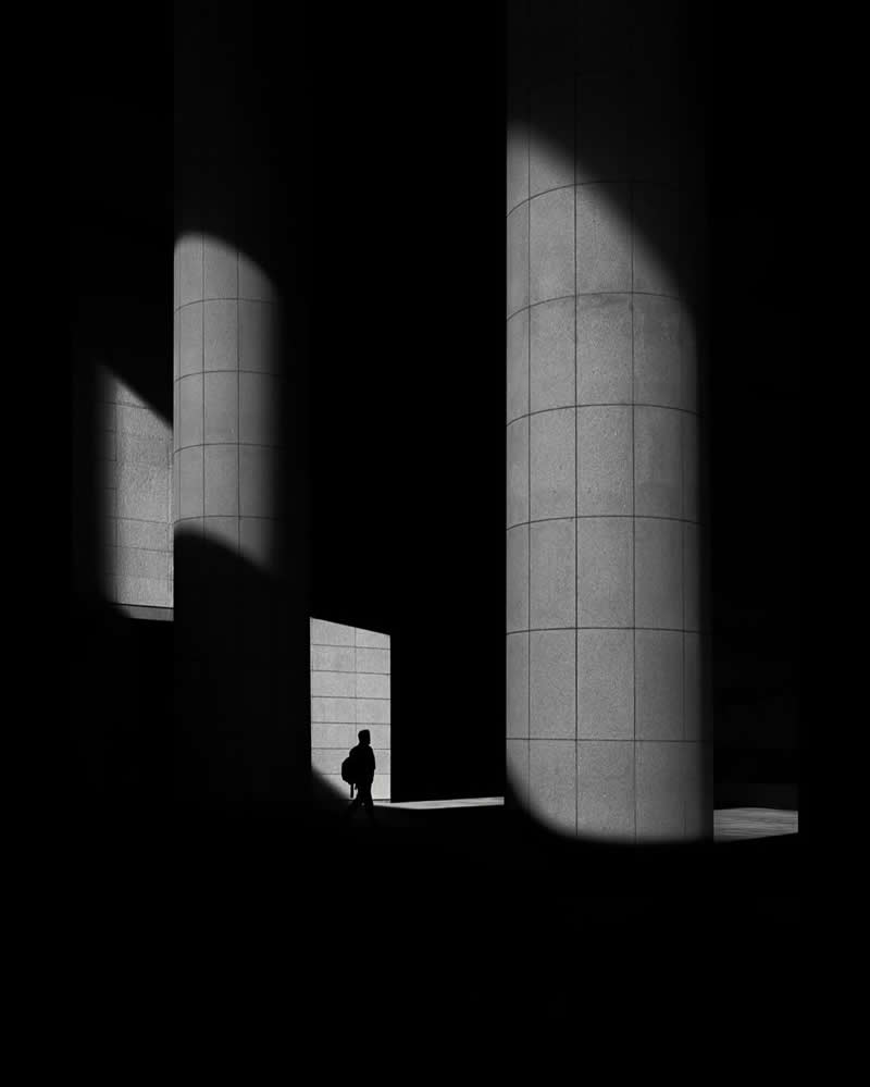 Black and White Street Photography by Sinya