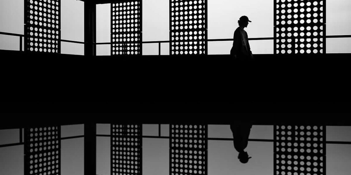 Black and White Street Photography by Sinya