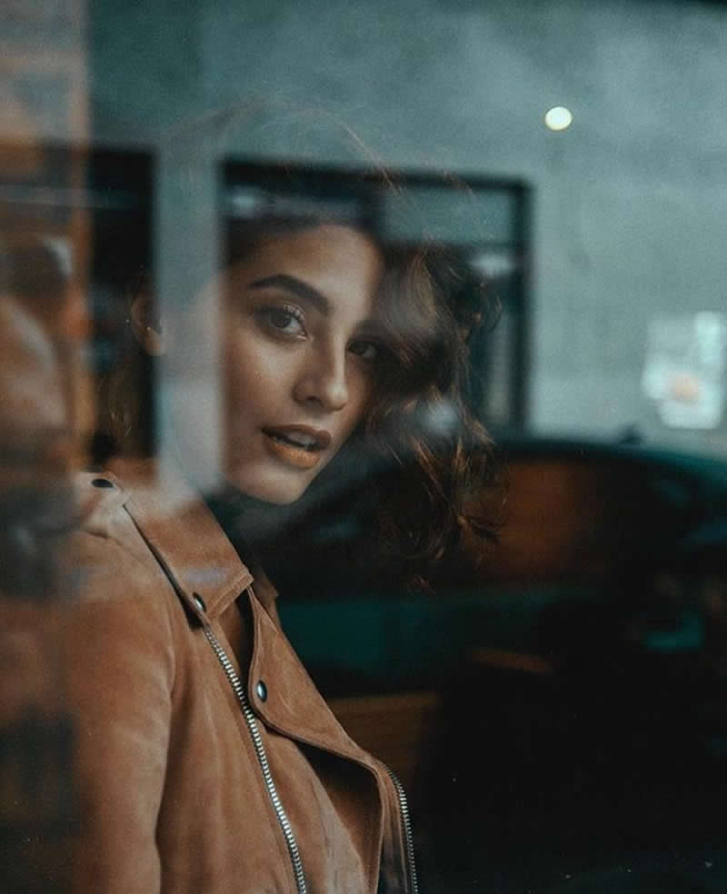 Cinematic Street Photos Filled With Drama and Mystery