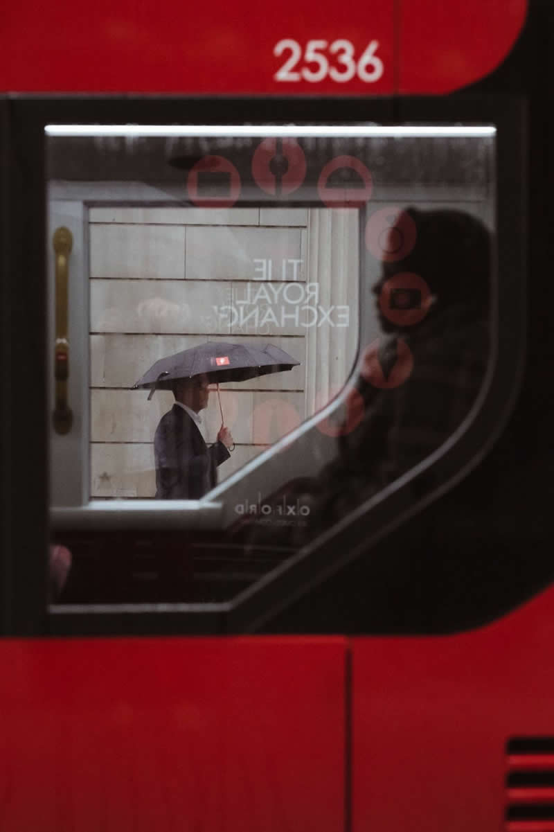 Cinematic Street Photos Filled With Drama and Mystery