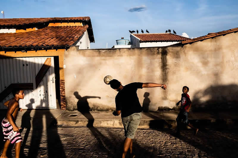Clever Street Photos That Nail the Perfect Shot