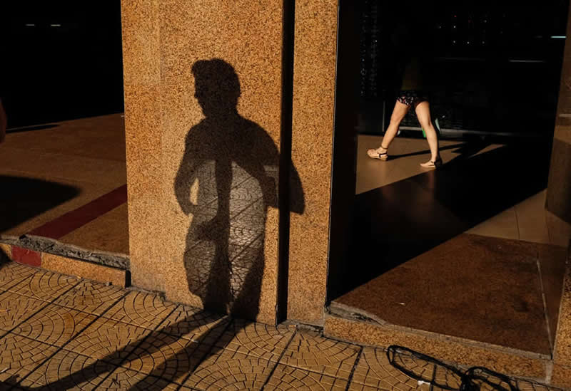 Clever Street Photos That Nail the Perfect Shot