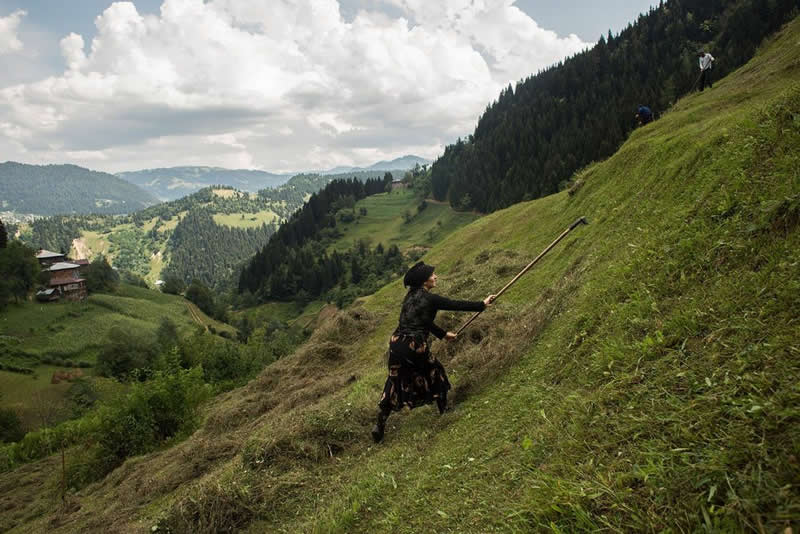 Powerful Portraits of Georgian Nomads by Natela Grigalashvili
