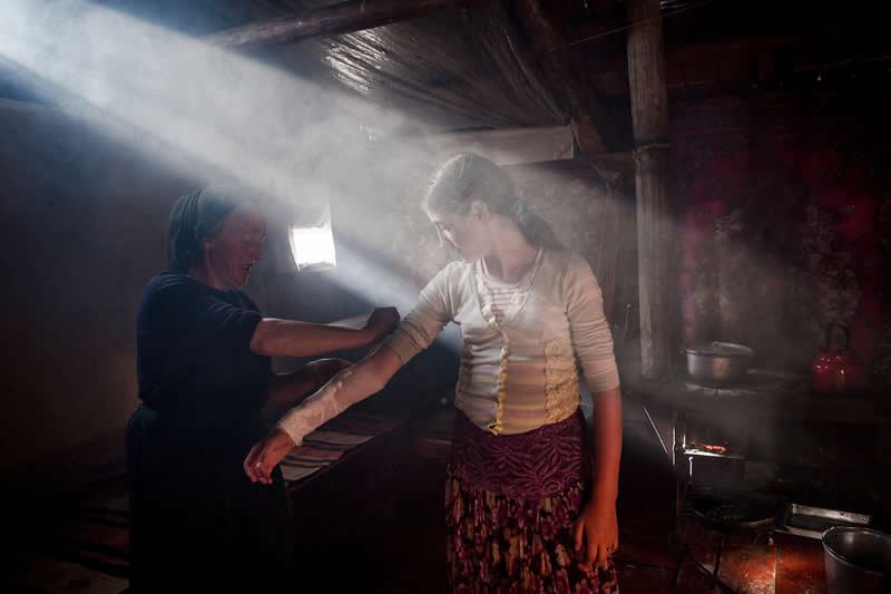 Powerful Portraits of Georgian Nomads by Natela Grigalashvili