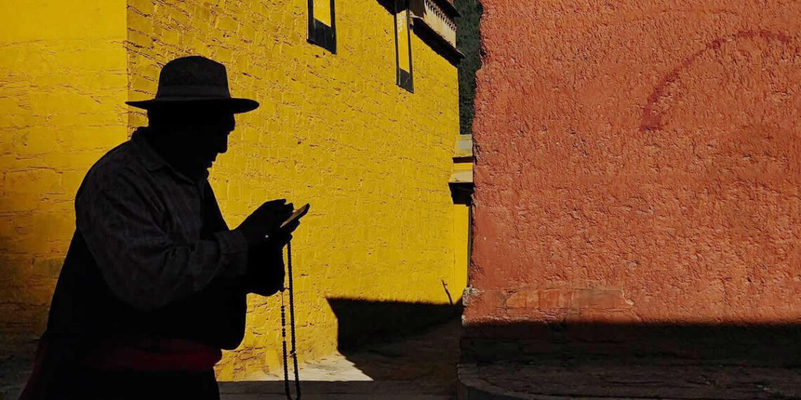 Kuanglong Zhang Won the 15th Annual Mobile Photography Awards