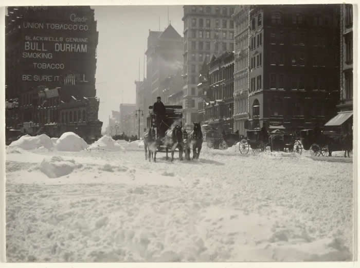 Winter in New York, 1893. Photographer: Alfred Stieglitz.
