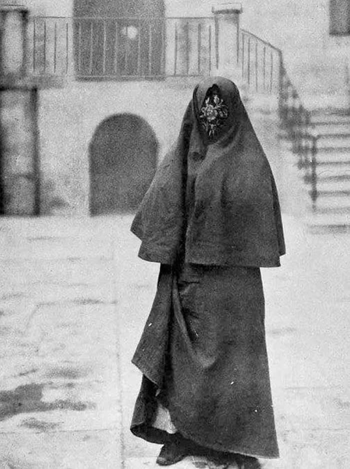 British soldier and intelligence officer Thomas Edward Lawrence (Lawrence of Arabia) disguised as a Syrian Gypsy woman in enemy territory. (1918)