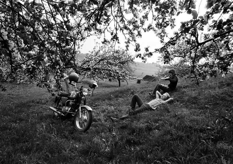 Master Photographer Romualdas Rakauskas: The Poet Who Found Beauty in Everyday Life 38 Master Photographer Romualdas Rakauskas Beauty in Everyday Life