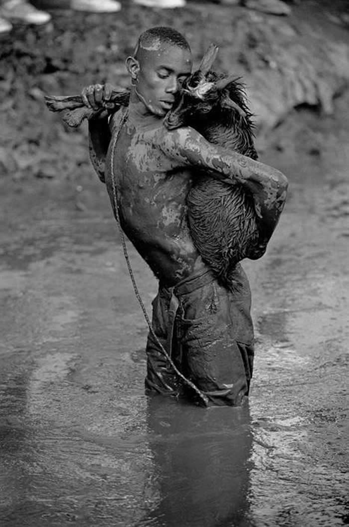 The Soul of Black and White Photos captured by Legendary Photographers