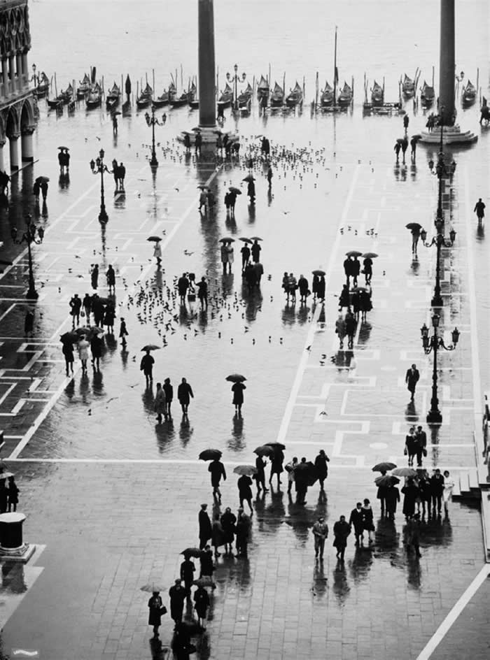 The Soul of Black and White Photos captured by Legendary Photographers