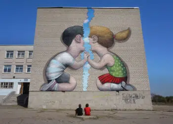 Powerful Street Art Photos by Seth
