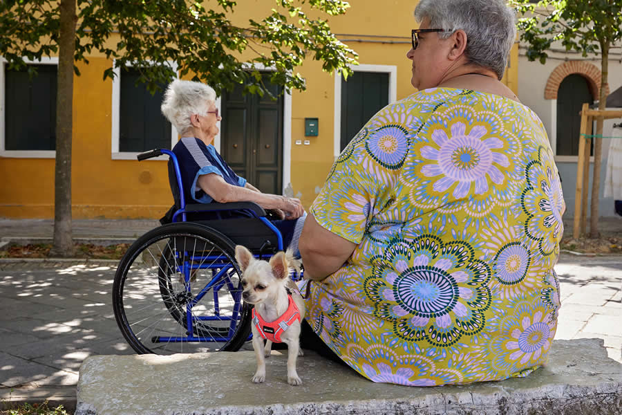 Street Photography by Janusz Jurek