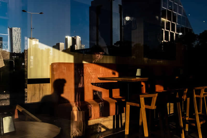 Light and Shadow Street Photos Shoot Like a Pro