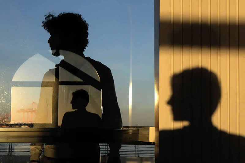Light and Shadow Street Photos Shoot Like a Pro