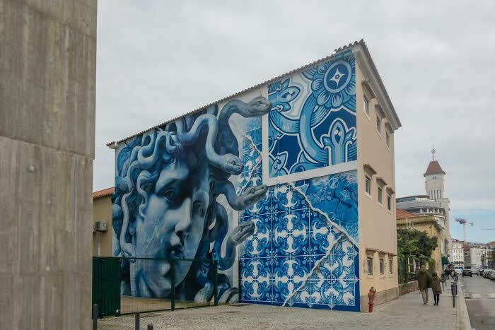 Street Art Photos That Turn Walls Into Open-Air Galleries