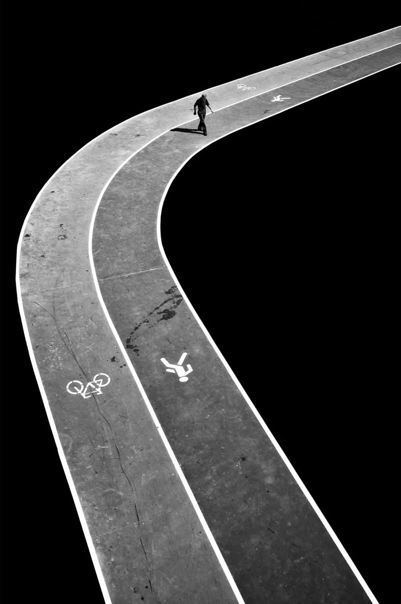 Black and White Minimalist Photography by Alan Schaller