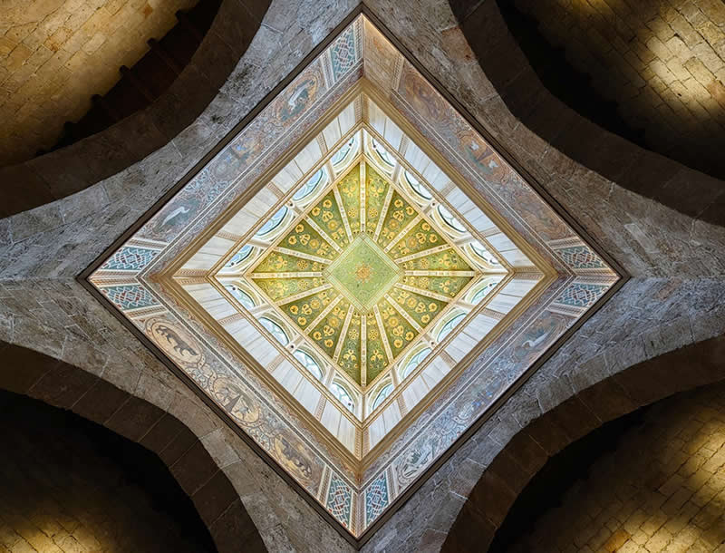 Taken with a Smartphone: 34 Jaw-Dropping Architectural Photos from the Mobile Photography Awards 53 Like a Yellow Flower by Andrea Cipriani - Mobile Photography Awards