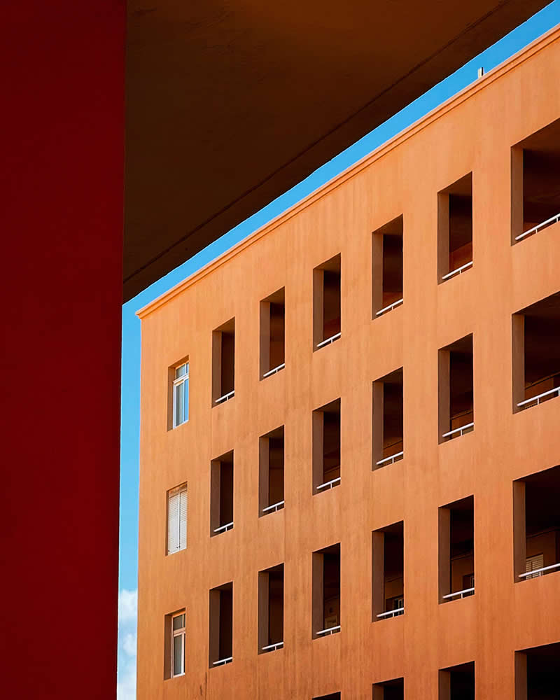 Taken with a Smartphone: 34 Jaw-Dropping Architectural Photos from the Mobile Photography Awards 69 Fitted by Dominic Dahncke - Mobile Photography Awards