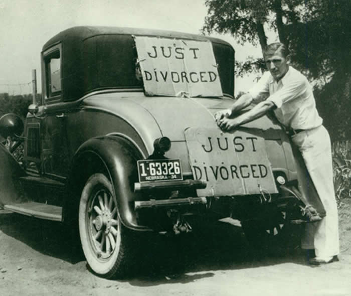 A man announces to the world that he just got divorced in 1934.