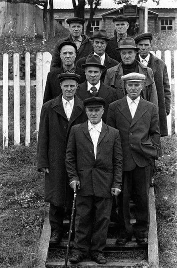 Brothers Lysenko, all 10 went to the front of the Second World War and all 10 returned. (Soviet Union)