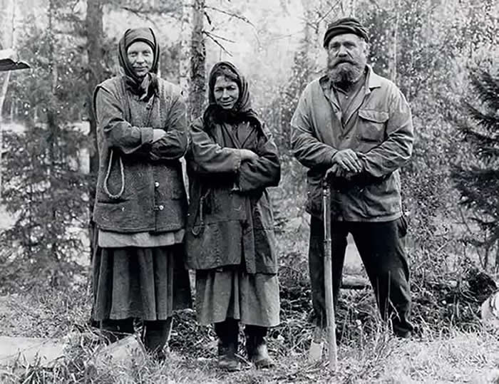 In 1978, Soviet geologists made a stunning discovery deep in the Siberian taiga: the Lykov family, Old Believers who had lived in total isolation for over 40 years. Cut off from modern civilization since the 1930s to escape religious persecution, they survived in the wilderness without any contact with the outside world.
