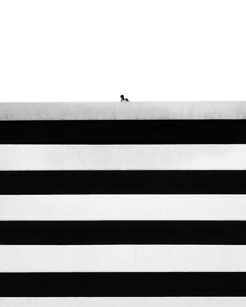 Street Photos by Ahmed Mansour That Reveal the Soul of Everyday Life