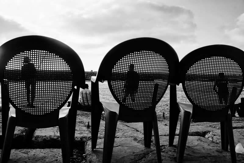 Street Photos by Ahmed Mansour That Reveal the Soul of Everyday Life