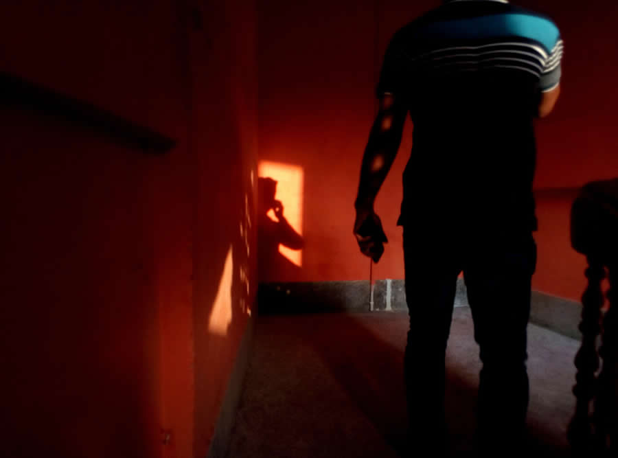 Street Photos by Shah Toufiqur Rahman - Shadow, Color and Perfect Timing