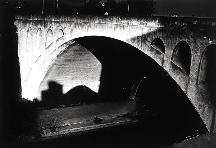 The Geometry of Light - Master Photographers Use Chiaroscuro in Modern Street Photography
