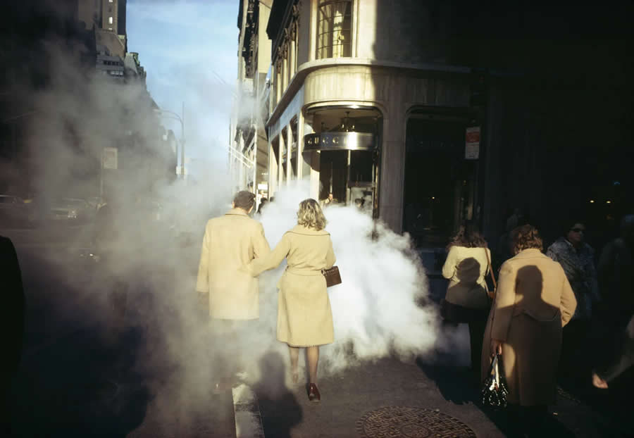 The Geometry of Light - Master Photographers Use Chiaroscuro in Modern Street Photography