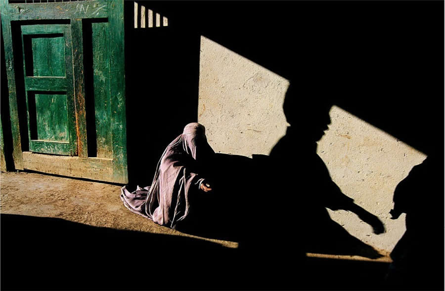The Geometry of Light - Master Photographers Use Chiaroscuro in Modern Street Photography