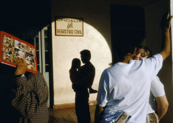 The Geometry of Light - Master Photographers Use Chiaroscuro in Modern Street Photography