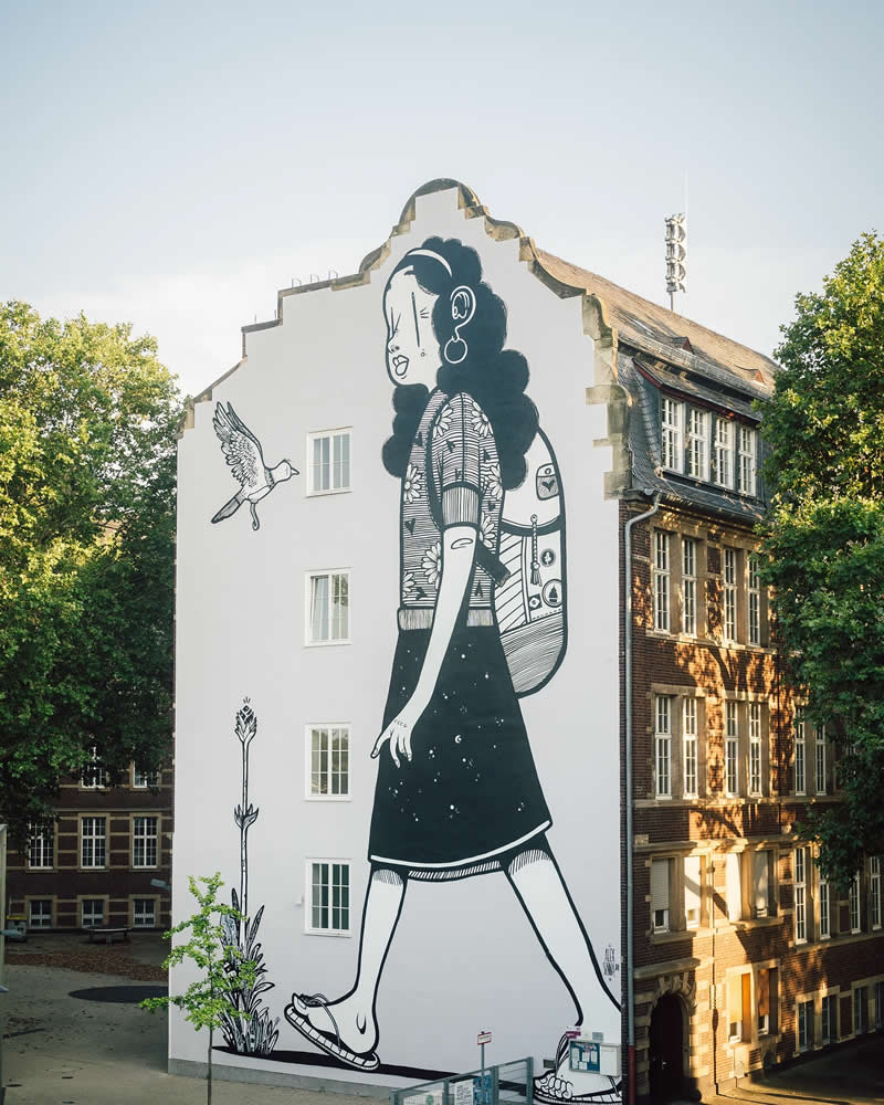 Supernova - Supernova is the brilliance of a star that explodes, spreading light and energy throughout the cosmos - Thought-Provoking Murals by Alex Senna