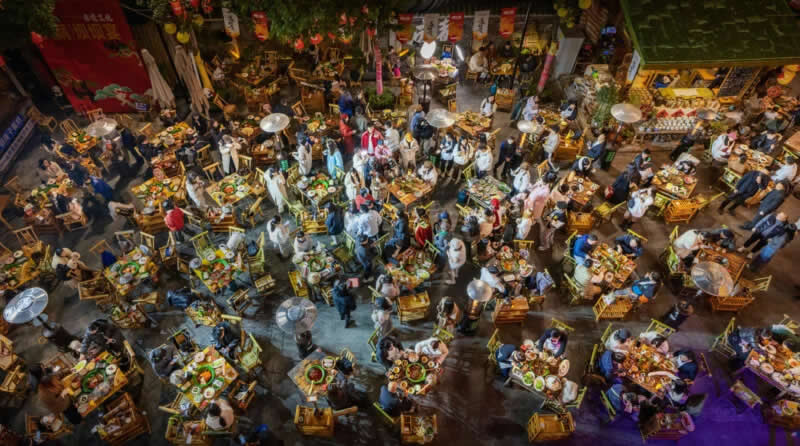 Gourmet food festival in China. Winner of the Champagne Taittinger Food for Celebration category. | Pingyao Song/World Food Photography Awards sponsored by Bimi