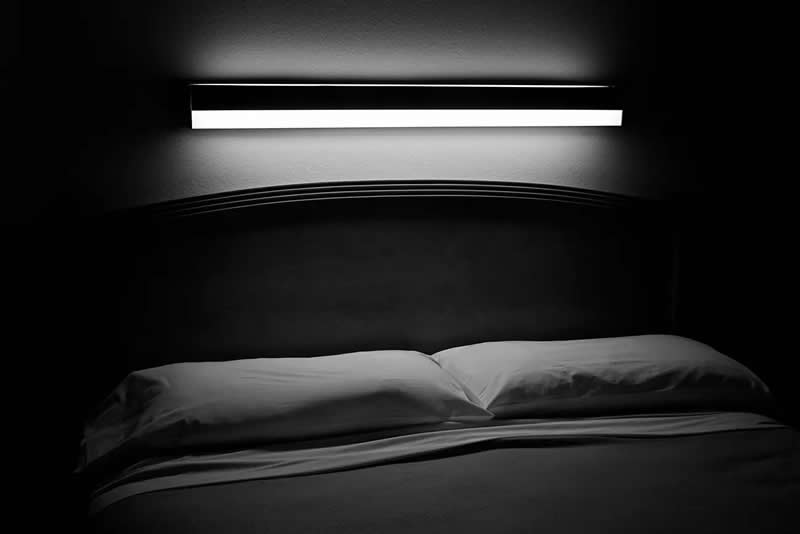 Light over pillows by Paul Gibert, United States/Spain - AAP Magazine Awards 2026 Black and White Winners