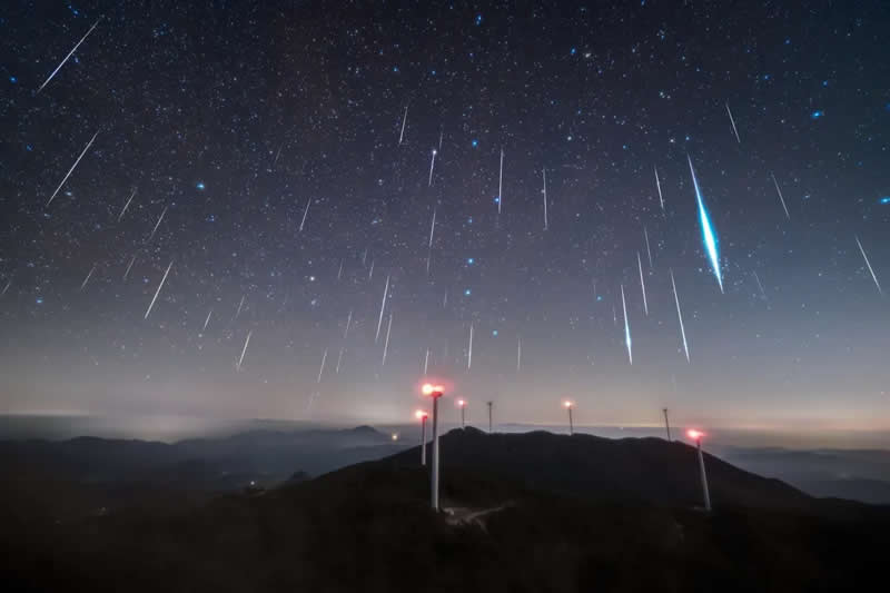 Meteor Shower Over the Big Dipper by ZhiPu Wang - Sanming, Fujian Province, China - Astronomy Photographer of the Year 2026 shortlists
