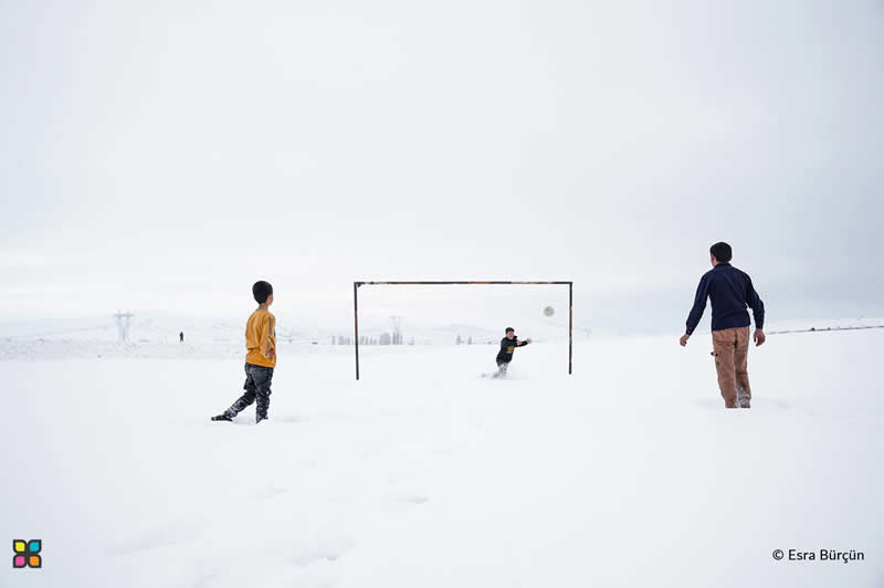 Winter Football by Esra B&uuml;r&ccedil;&uuml;n, T&uuml;rkiye - Award-Winning Photos of Hipa