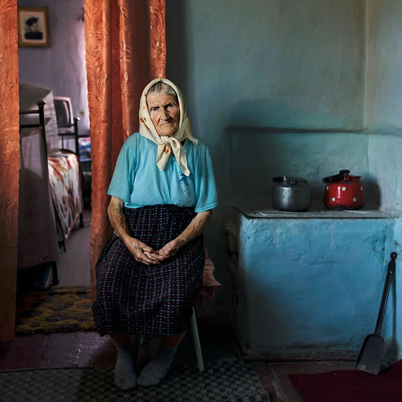 Lands of No Return: Viktoria Sorochinski’s Powerful Photo Series on Ukraine’s Vanishing Villages 37 Lands of No Return Ukraine Vanishing Villages by Viktoria Sorochinski