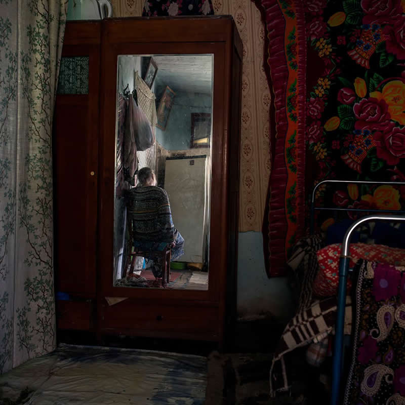 Lands of No Return: Viktoria Sorochinski’s Powerful Photo Series on Ukraine’s Vanishing Villages 42 Lands of No Return Ukraine Vanishing Villages by Viktoria Sorochinski