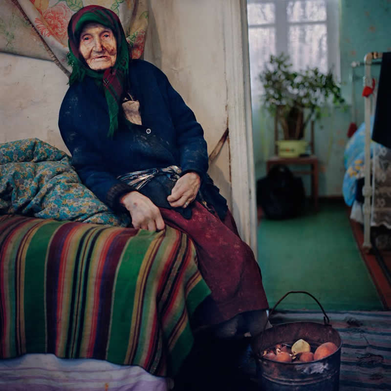 Lands of No Return: Viktoria Sorochinski’s Powerful Photo Series on Ukraine’s Vanishing Villages 43 Lands of No Return Ukraine Vanishing Villages by Viktoria Sorochinski