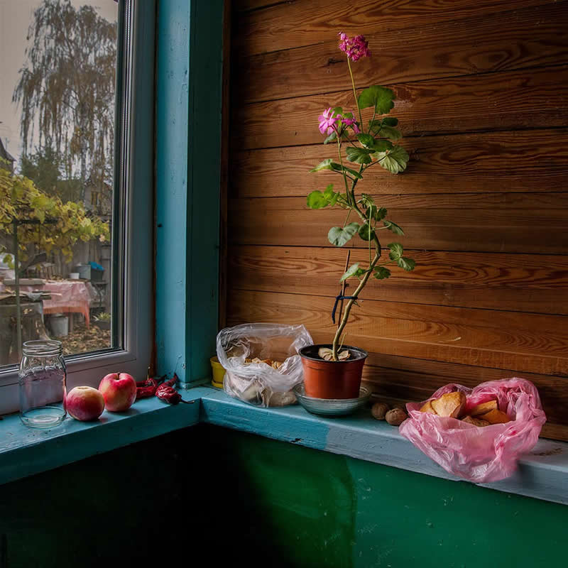Lands of No Return: Viktoria Sorochinski’s Powerful Photo Series on Ukraine’s Vanishing Villages 54 Lands of No Return Ukraine Vanishing Villages by Viktoria Sorochinski
